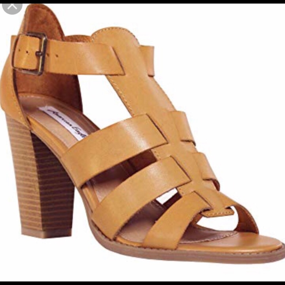 American Eagle Hooligan Brown Sandals Faux Leather